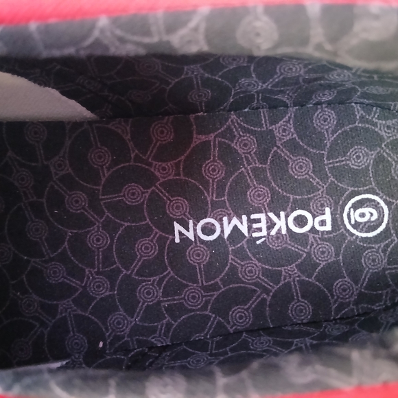 Pokemon Kids Sneakers - Red, Black, White - Picture 5 of 5